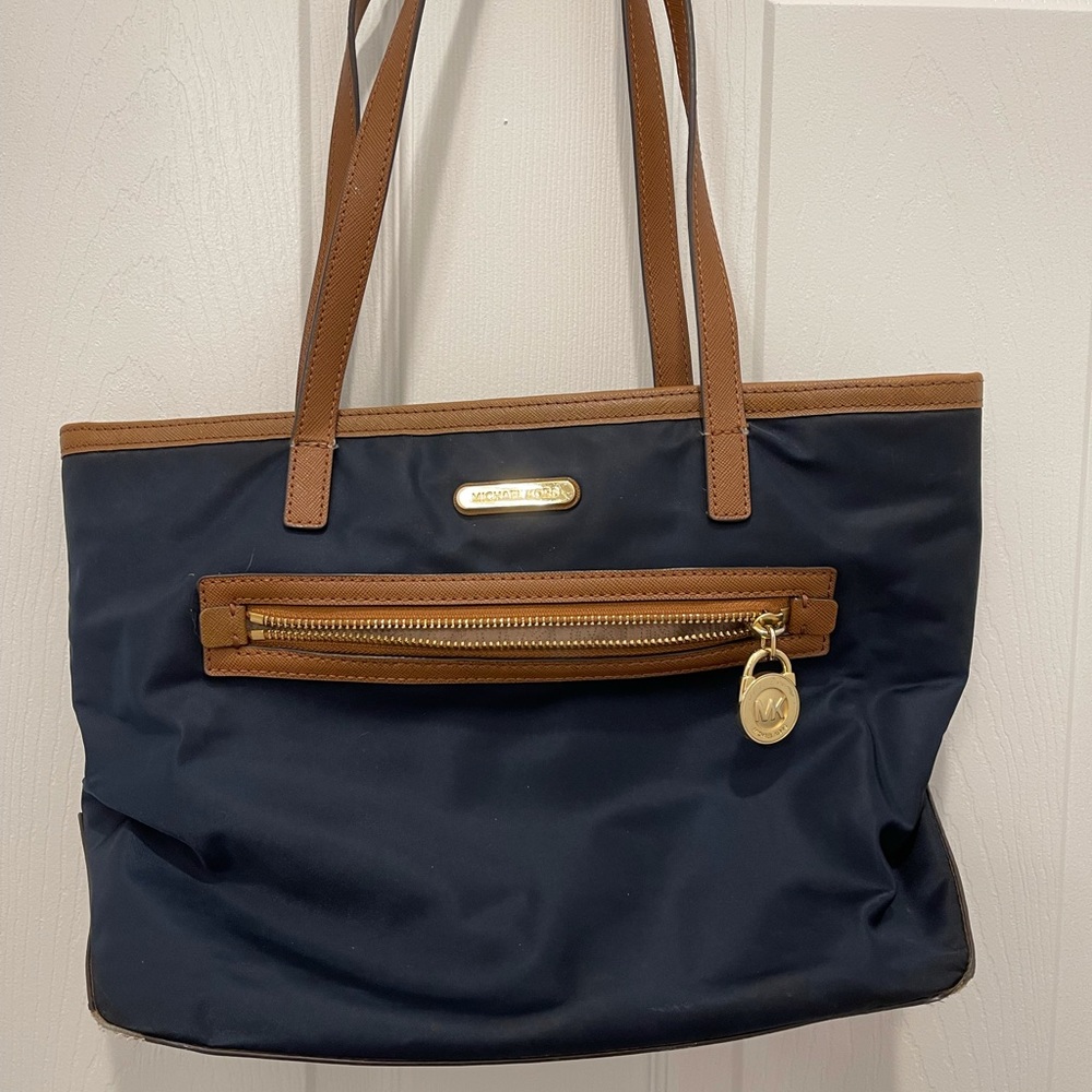 VGUC Michael Kors Bag